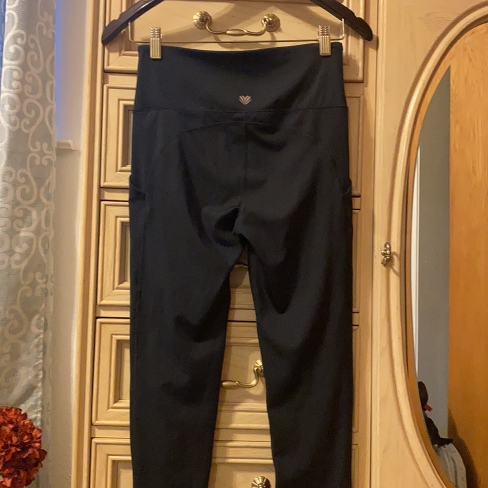 High Waisted Leggings - Picture 10 of 10